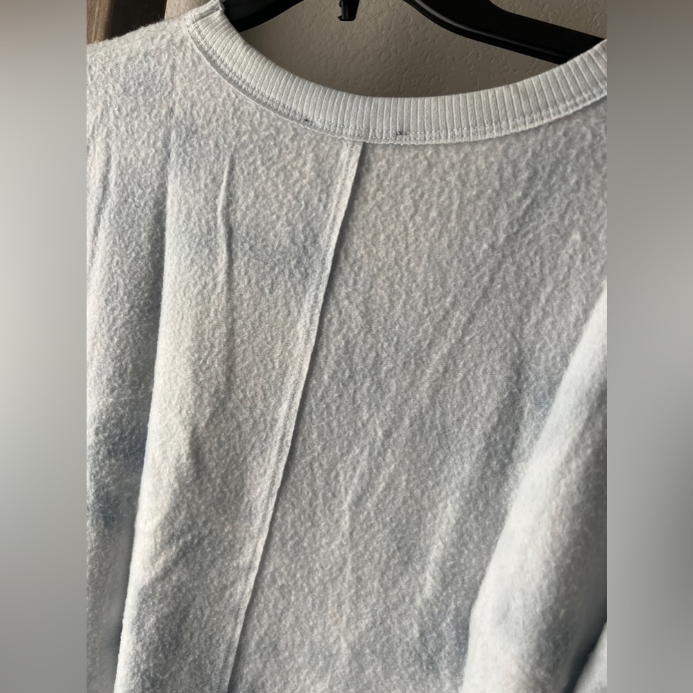 NWT- Lulu‘s - Choosing Chill Blue Tie-Dye Fleece Knit Pullover Sweatshirt - Picture 13 of 15